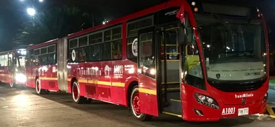 Empiezan a rodar los primeros 140 buses de TransMilenio a gas natural en Bogotá